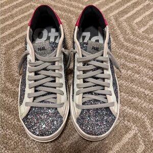 P448 Glitter Shoes